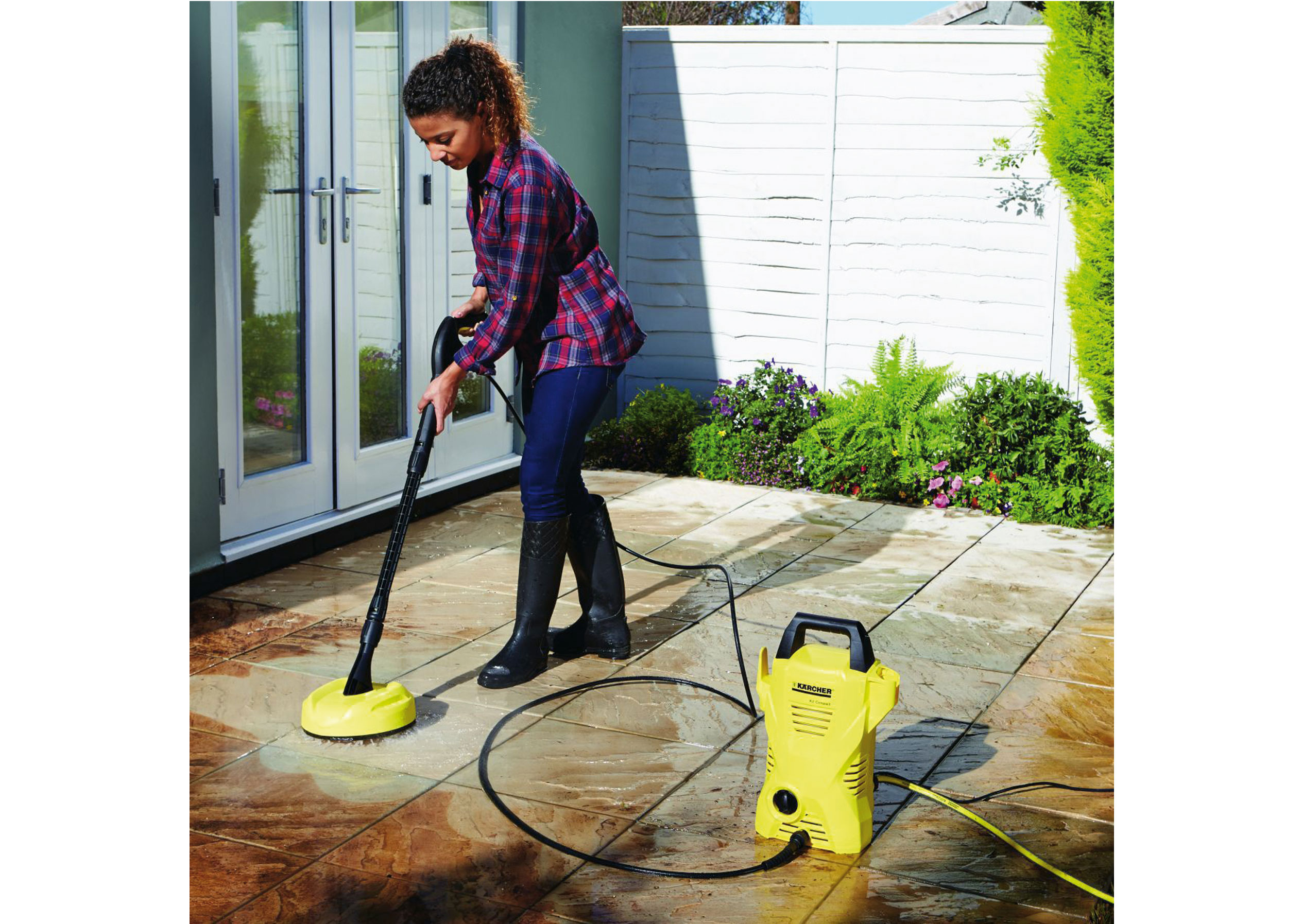 Пылесос для качественной уборки. Karcher k 2 Compact. Керхер Karcher высокого давления. Karcher k2 Compact + car Kit. Karcher k 2 Compact car.