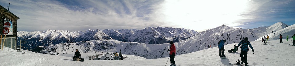 Met onze Ski Jassen Voor Dames altijd warm tijdens het skiën.